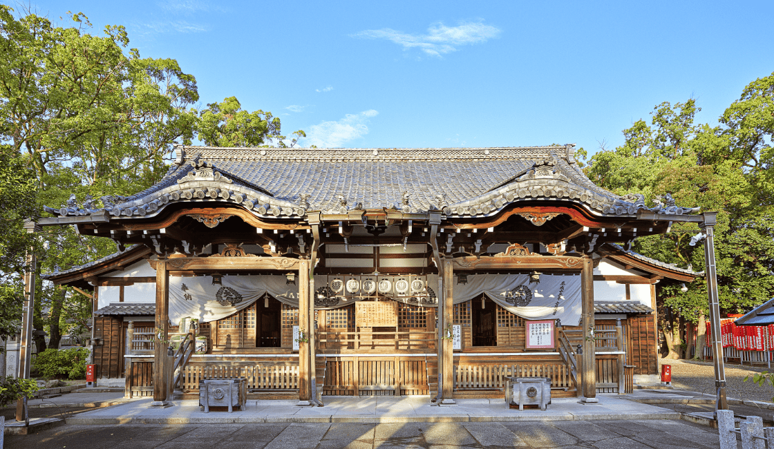 二つの神社からなる、桑名の総鎮守。