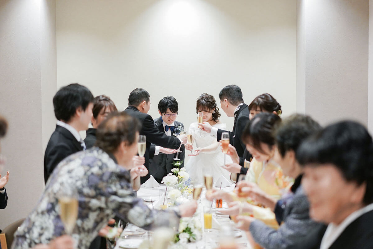 家族と過ごす温かな結婚式の5枚目のパーティーレポート写真