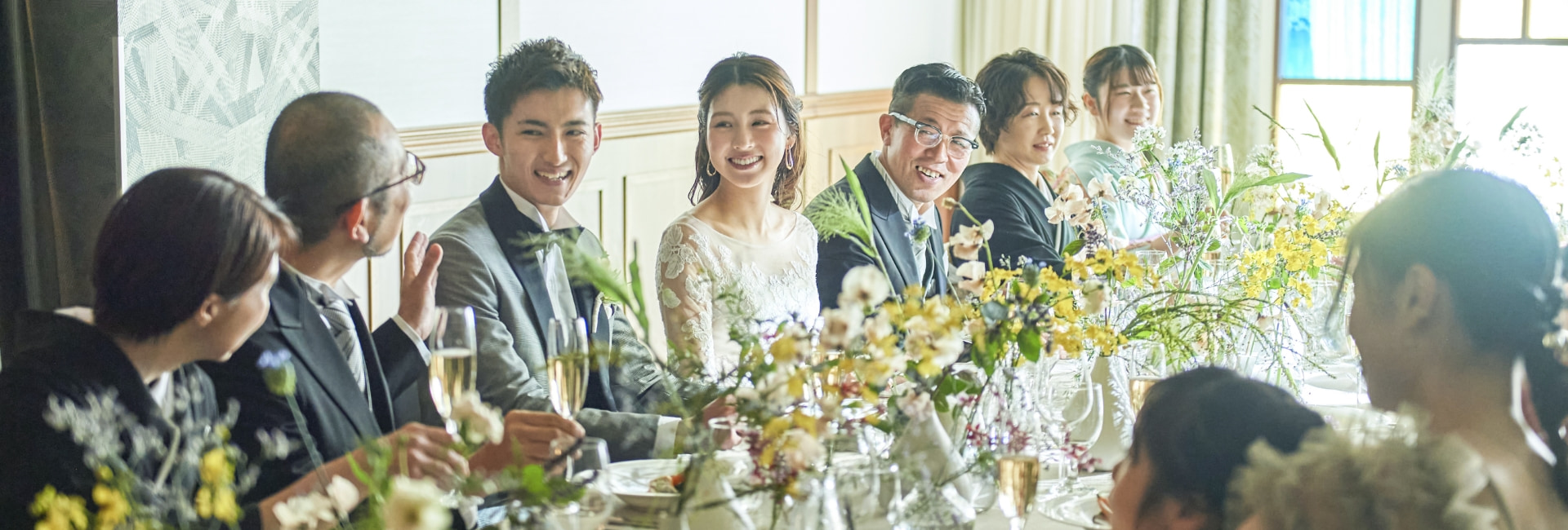 披露宴会場のPC用メイン画像